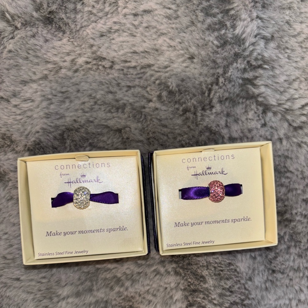 Hallmark bead for Pandora bracelet